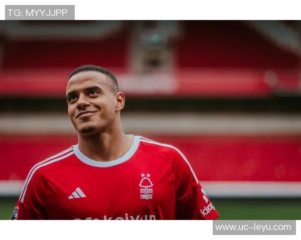 巴萨关注诺丁汉森林中卫穆里略夏窗或将采取引援行动